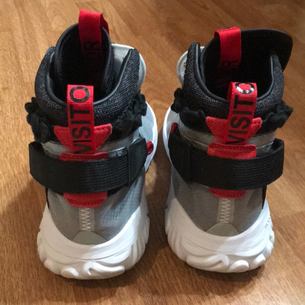 Jordan Apex Utility Sz 9 - image 4